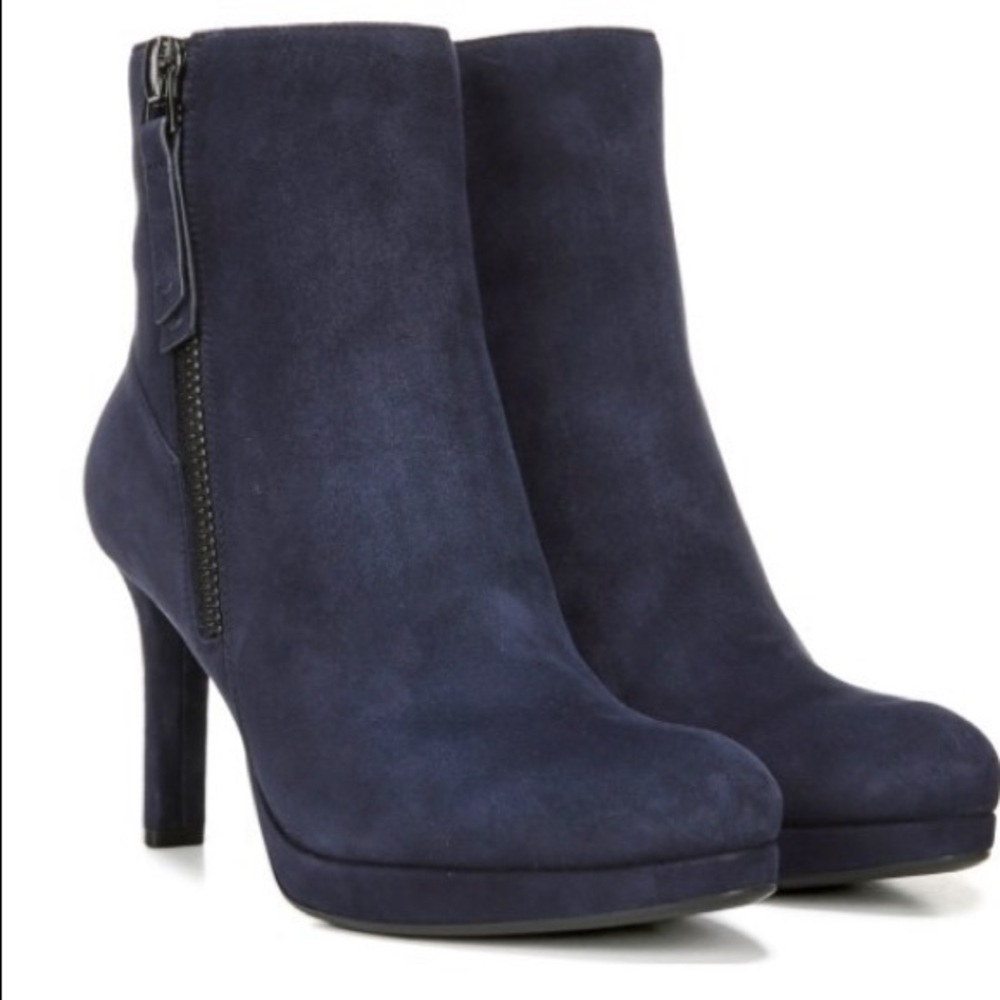 New ladies NATURALIZER blue suede bootie